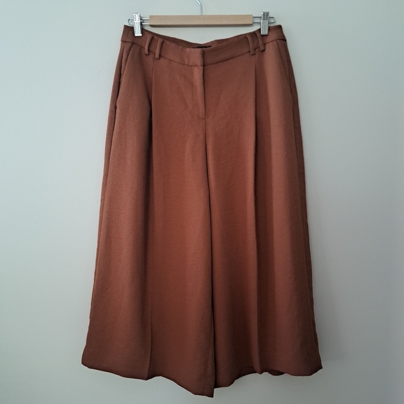 RW&CO. Pants - RW&CO Terracotta Large Leg Cropped Pants
